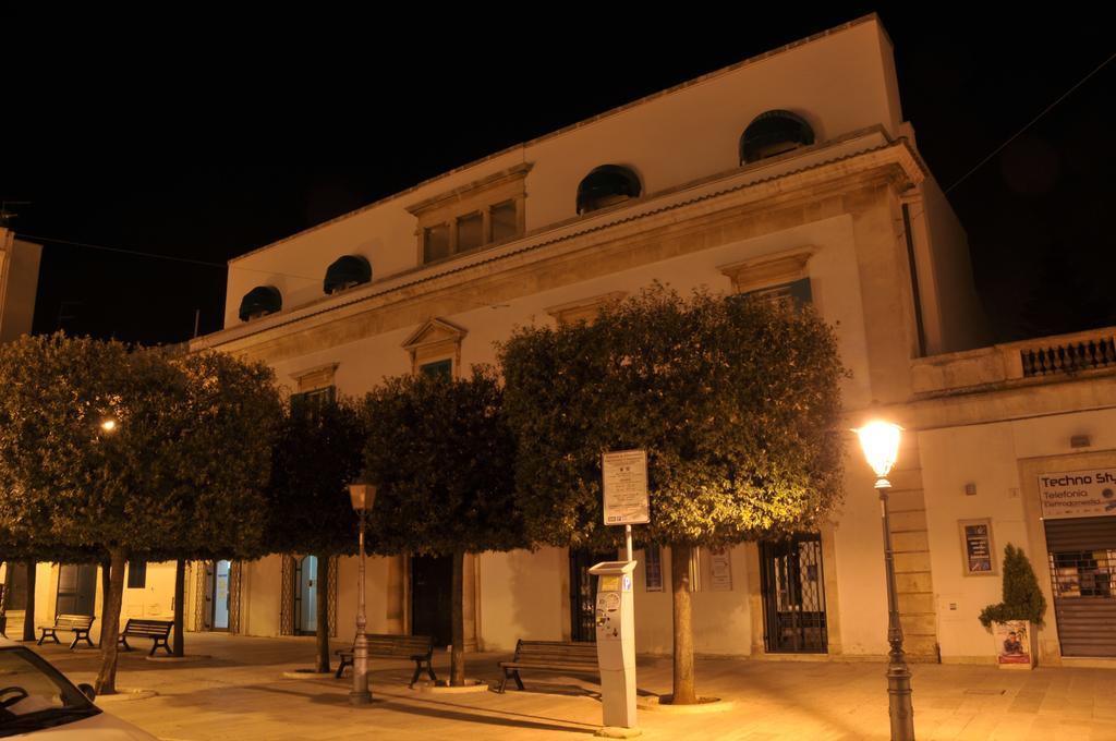 Palazzo Agrusti - Residenza D'Epoca Bed & Breakfast Alberobello Luaran gambar